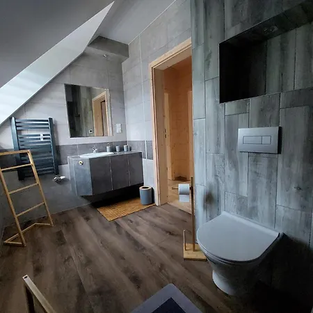 Zakatek Staszowa * シュツァブニツァ